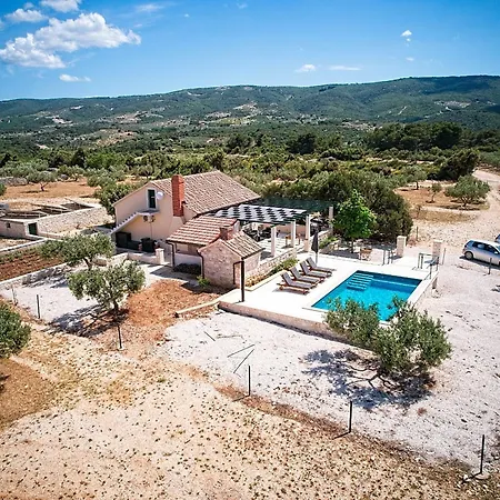 Casa de Férias House Bracuta